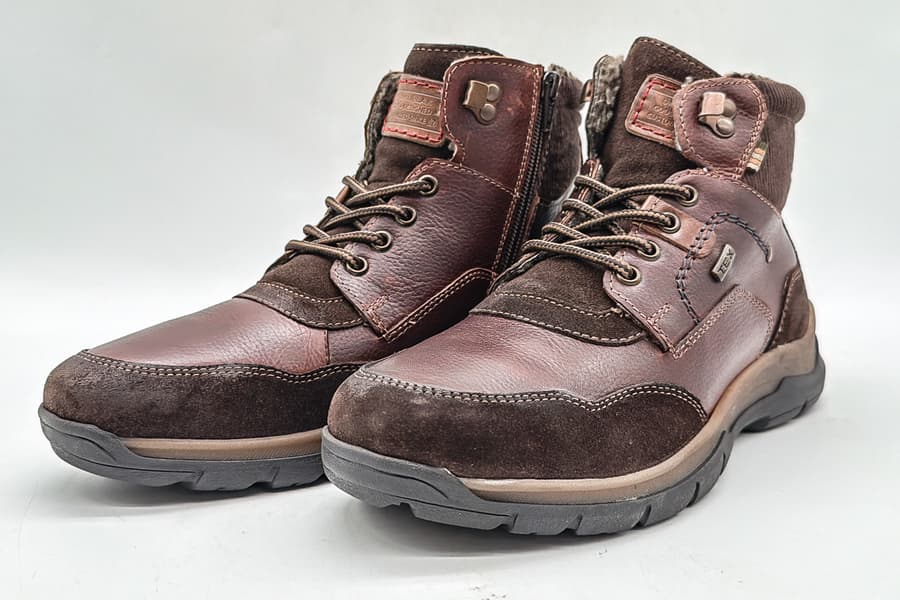 Paar Herrenstiefel Longo. Gr. 42